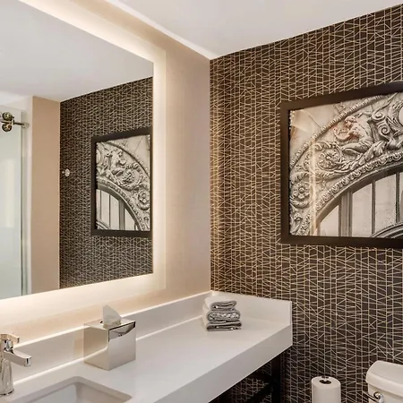 Hotel Cambria Times Square 3*