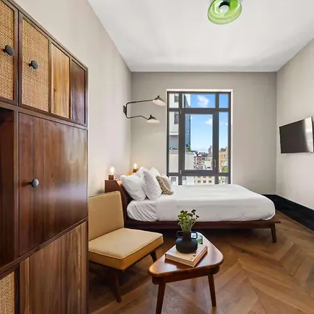 Freeman 702 By Rove Travel - With Shared Amenities Holiday home New York