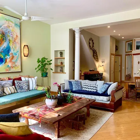 Holiday home Lovely Brownstone In W Harlem 4 Bdr 3 Bath Garden New York