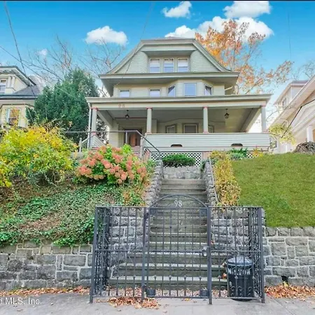 A Private 15 Min From Manhattan New York