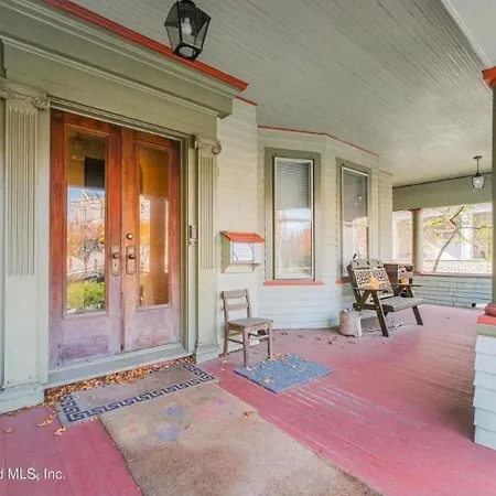 A Private 15 Min From Manhattan Homestay *