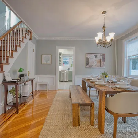 4Br Near Prospect Park Off-Street Parking Outdoor Space 3 Kings, 1 Queen New York