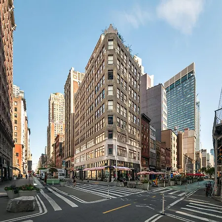 Flatiron Near Madison Square Park