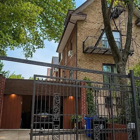Luxury Pre-war Townhouse Bronx 5br *