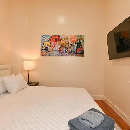 Aparthotel Cozy 2br Haven Right Above Park 2*