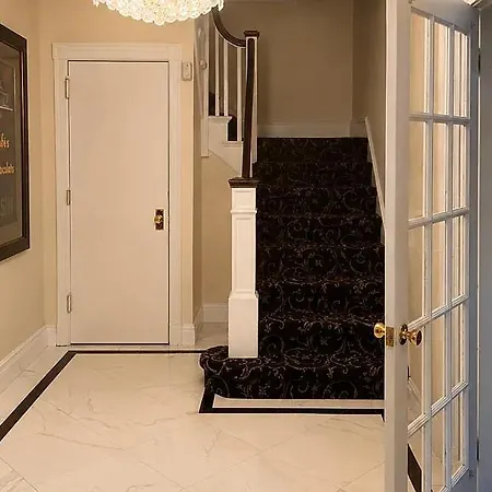 Luxury Pre-war Townhouse Bronx 5br New York