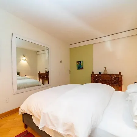 Lovely Brownstone In W Harlem 4 Bdr 3 Bath Garden Holiday home *