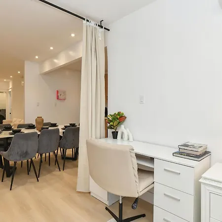 Designer Seaport - Sleeps 14 *
