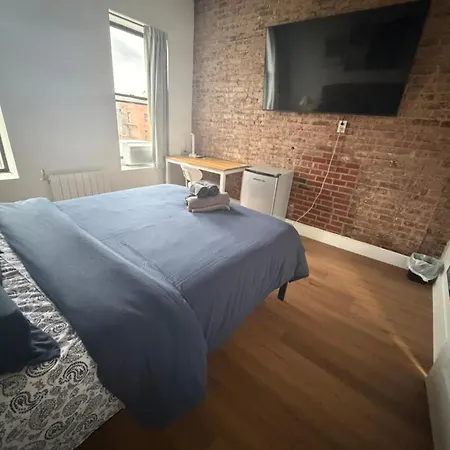 The Revival Near Times Square Guest house *