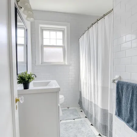 4Br Near Prospect Park Off-Street Parking Outdoor Space 3 Kings, 1 Queen Country house *