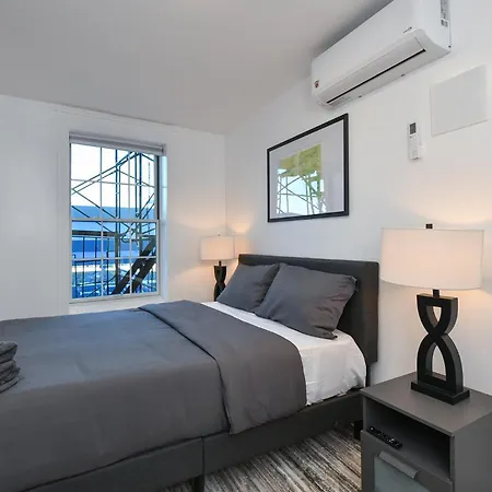 The Minute -3 Bedrooms -sleeps 13 New York