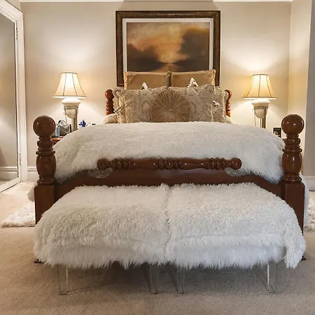 Holiday home Luxury Pre-war Townhouse Bronx 5br *