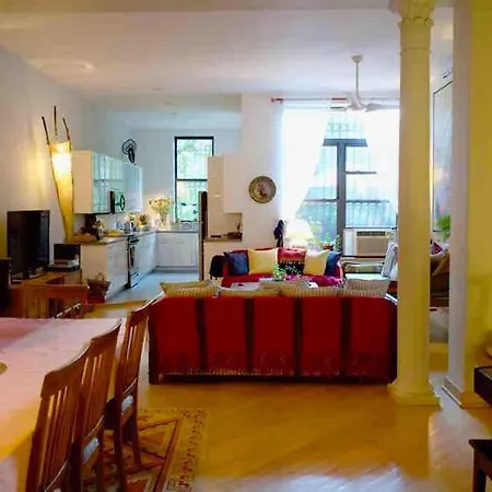 Holiday home Lovely Brownstone In W Harlem 4 Bdr 3 Bath Garden *