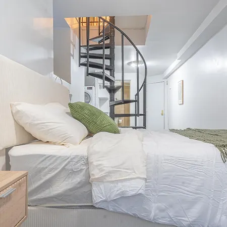 Charm 2bd In Upper East Side With Backyard * New York
