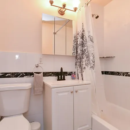Cozy 2br Haven Right Above Park Aparthotel New York