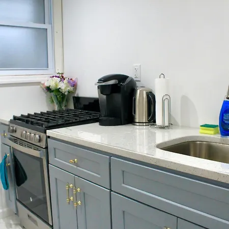 Minutes From Manhattan 2-bedroom In Lic Astoria Queens