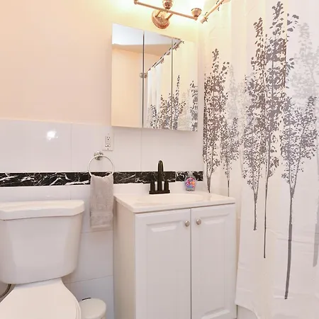 Cozy 2br Haven Right Above Park Aparthotel New York