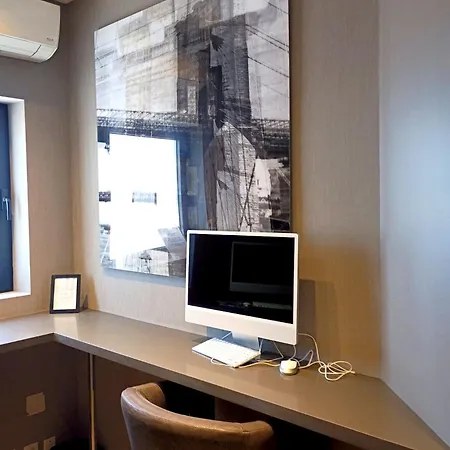 Homestay In Nyc Steps Away From Park