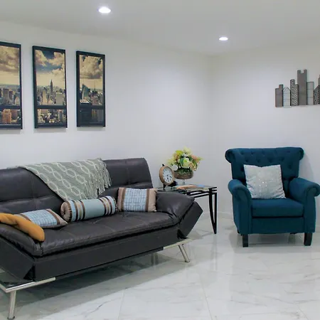 Minutes From Manhattan 2-bedroom In Lic Astoria Queens