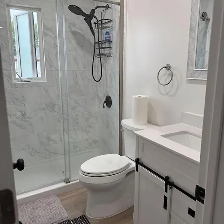 Holiday home Cozy Queens Ny Near Jfk Sleeps 4 Comfortable 3 Bedroom With Great Wifi Quiet Residential Location New York