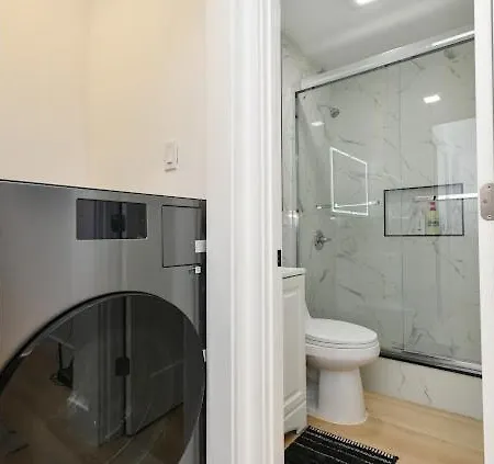 Modern Chic 3br-heart Of Fidi Seaport New York