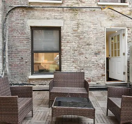 Modern Chic 3br-heart Of Fidi Seaport *