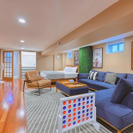 4Br Near Prospect Park Off-Street Parking Outdoor Space 3 Kings, 1 Queen