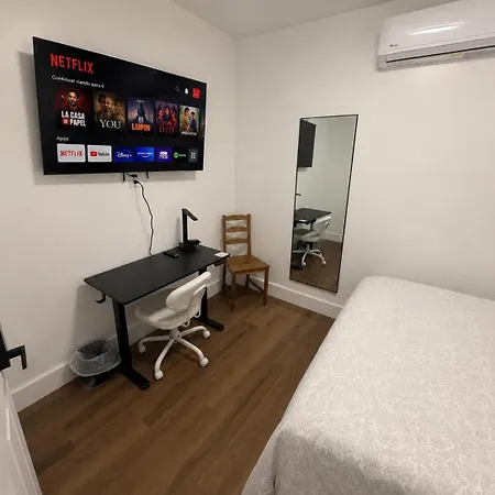 Guest house The Revival Near Times Square *