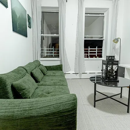 Aparthotel Modern 2br Near Laguardia & Subways New York