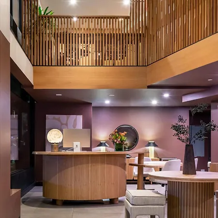 Nomad At Return Policy Broadway *