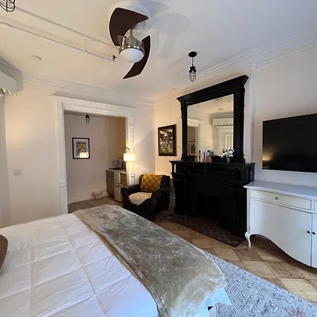 Friends & Family - Harlem Guest house *