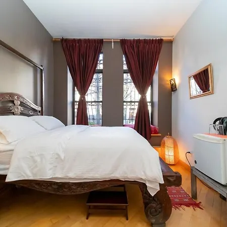Holiday home Lovely Brownstone In W Harlem 4 Bdr 3 Bath Garden