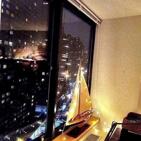 Homestay In Nyc Steps Away From Park New York