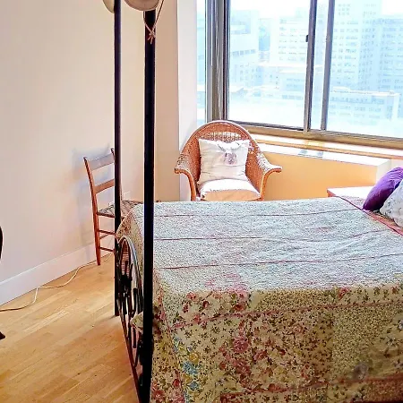 Homestay In Nyc Steps Away From Park *