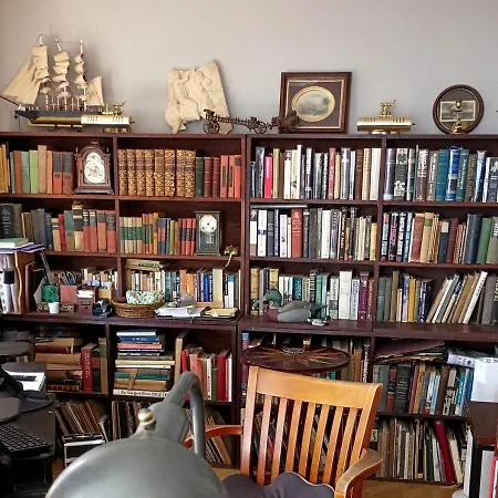 Homestay In Nyc Steps Away From Park New York