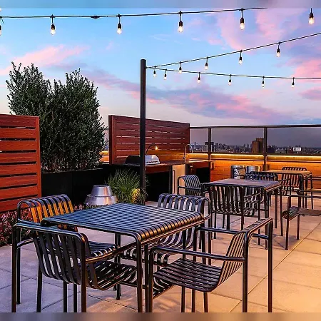 Homestay In Nyc Steps Away From Park New York