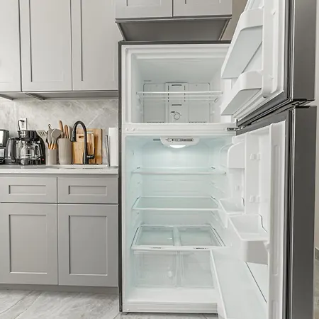 Aparthotel Modern 2br Near Laguardia & Subways *