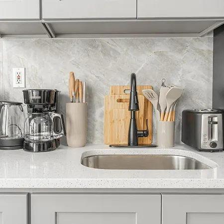 Aparthotel Modern 2br Near Laguardia & Subways