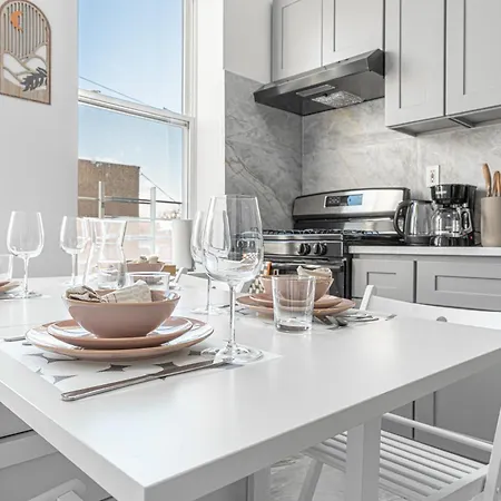 Aparthotel Modern 2br Near Laguardia & Subways