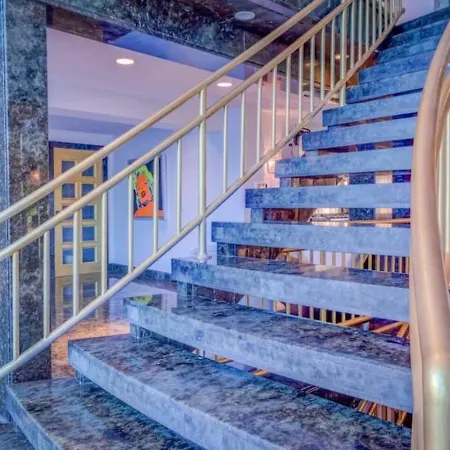 Bayside Queens 6br Gated With Private Heated Pool Game And Water Views New York