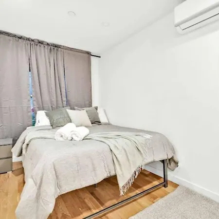 Jimmy's Brownstone Penthouse! Its Personal, Luxury, Your Away From Home!! * New York
