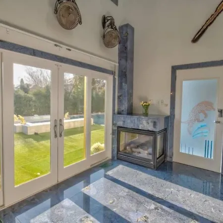 Bayside Queens 6br Gated With Private Heated Pool Game And Water Views Holiday home *