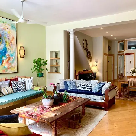 Lovely Brownstone In W Harlem 4 Bdr 3 Bath Garden Holiday home