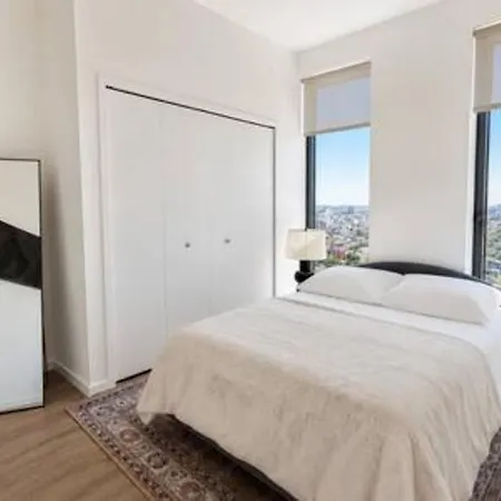 Apartment Luxury 1bd The Axel Full Service Building