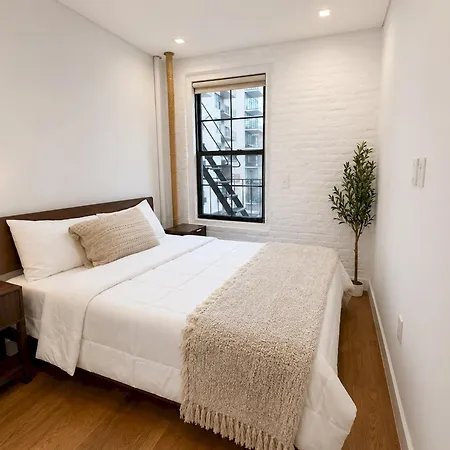 L.e.s 2bd Wd Air Heated Floors Apartment *
