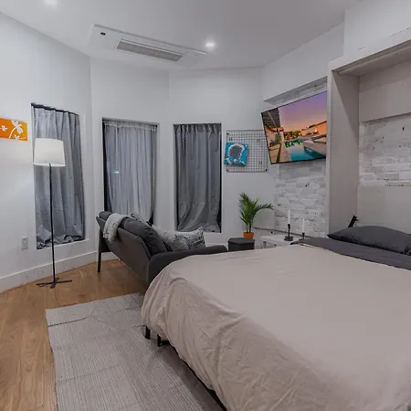 Apartment Newly Renovated Near Train *