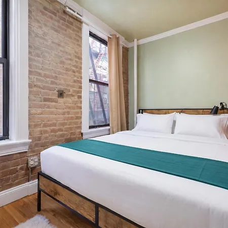 2 Bd Stylish Getaway In Lower Manhattan Apartment