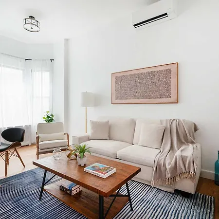 Apartment Prime Uws 2 Bedrooms Doorman Newly Furnished