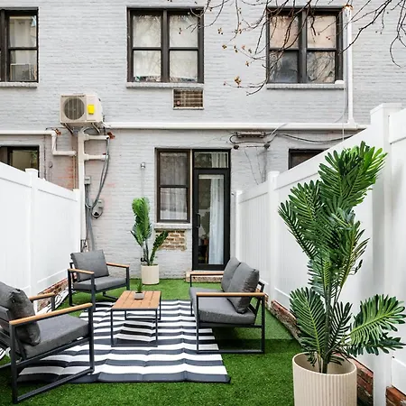Apartment 14-b Sleek Modern 1br W Outdoor Space Union Square Wd In Unit New York