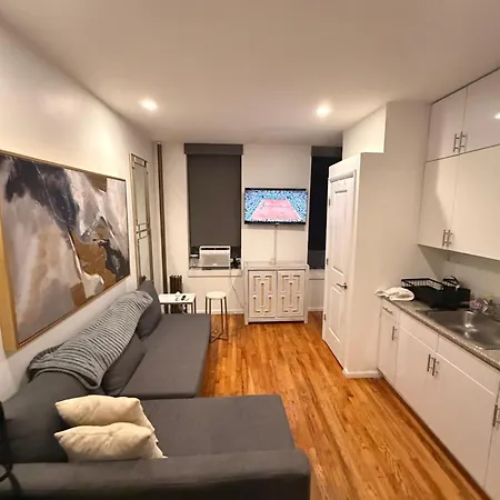 Midtown West Apartment New York